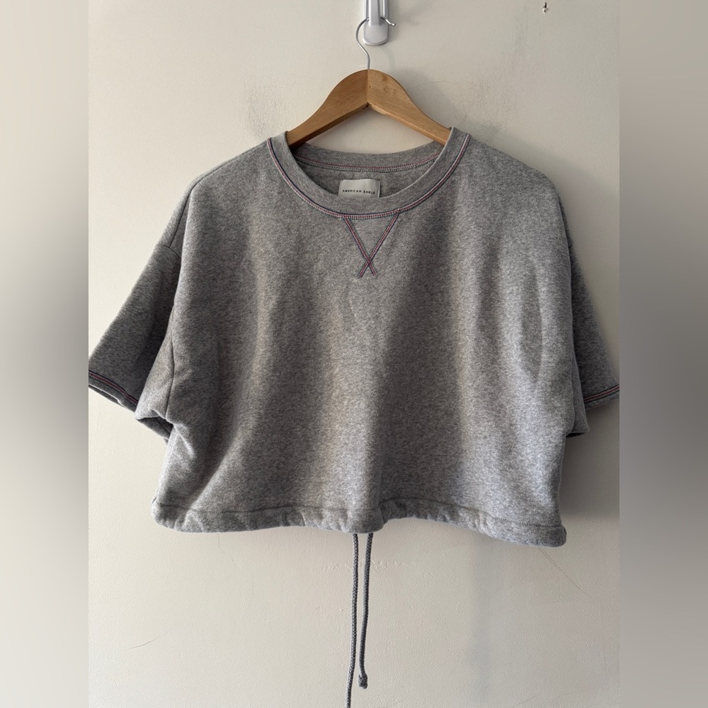 American Eagle Gray Cropped‎ Boxy Top Tie String